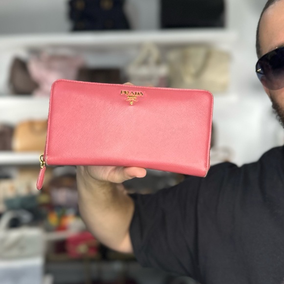 Prada Handbags - Prada Pink Organizer